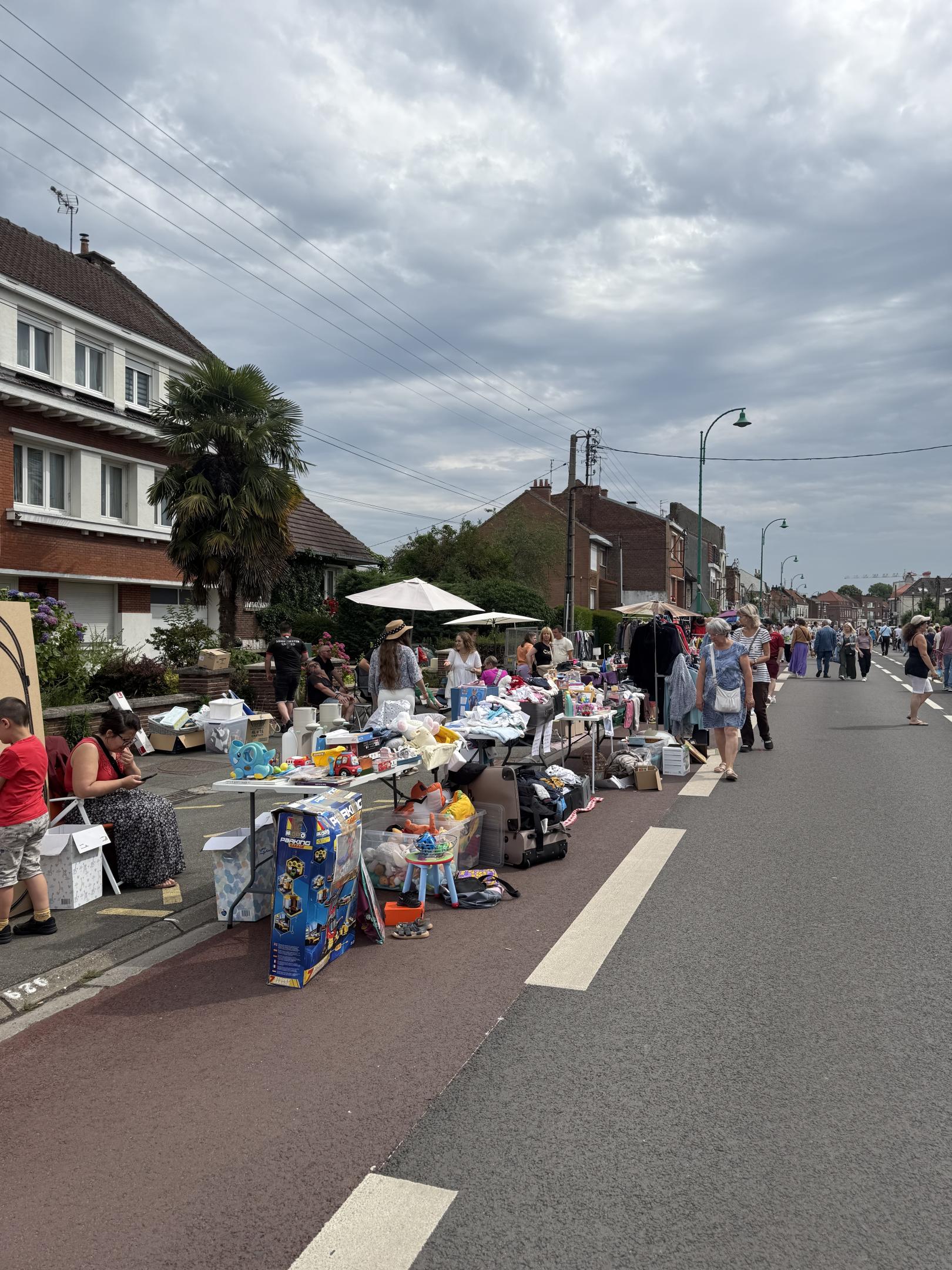Vide grenier - Rue du Général de Gaulle